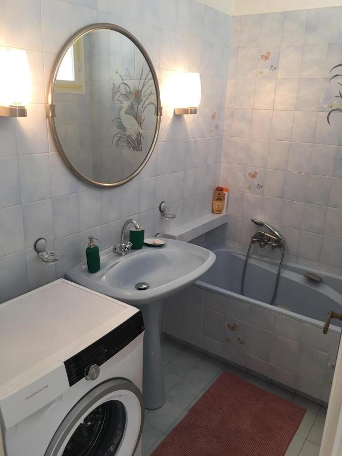 Superbe Appartement 3 Pieces Vue Mer Dans Une Residence Arboree 5 Min De La Mer Nice Ngoại thất bức ảnh
